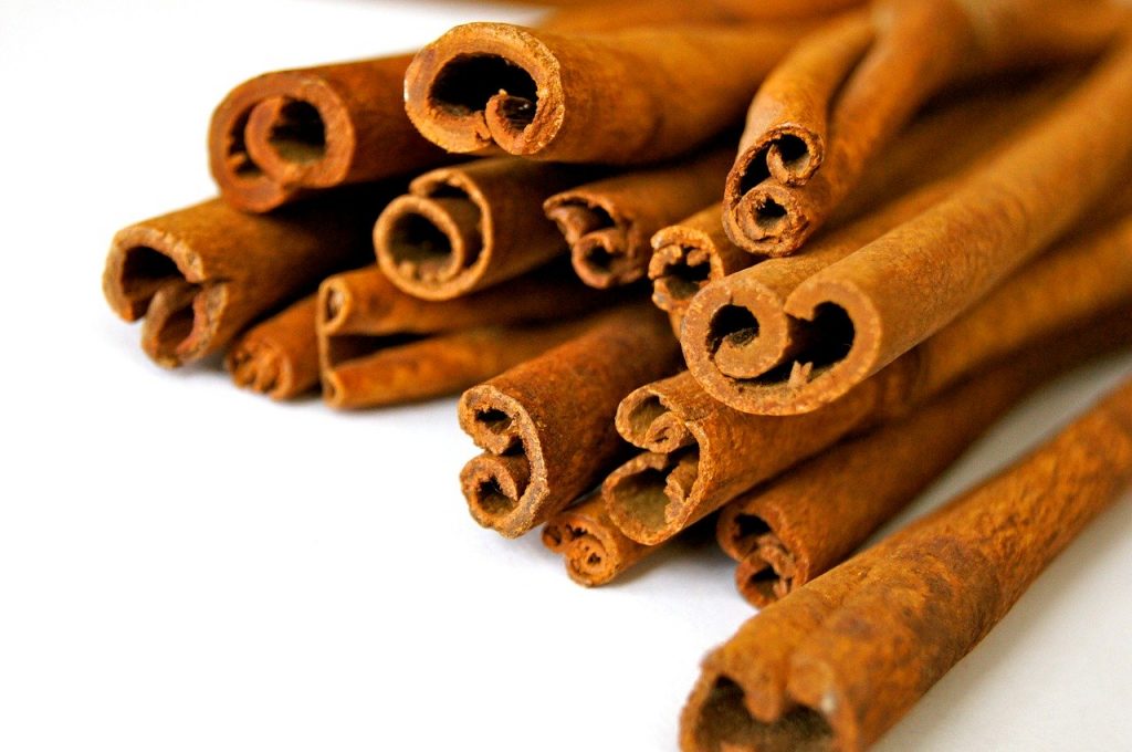 Health Benefits & Side Effects of Cinnamon Cinnamon